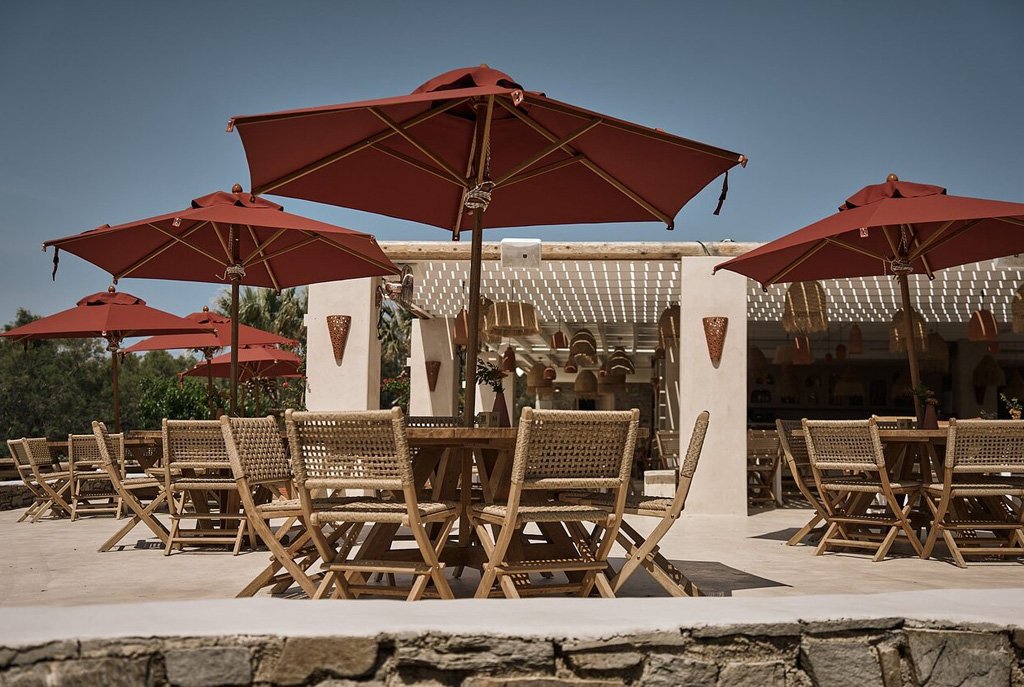 MONASTIRI BEACH BAR PAROS
